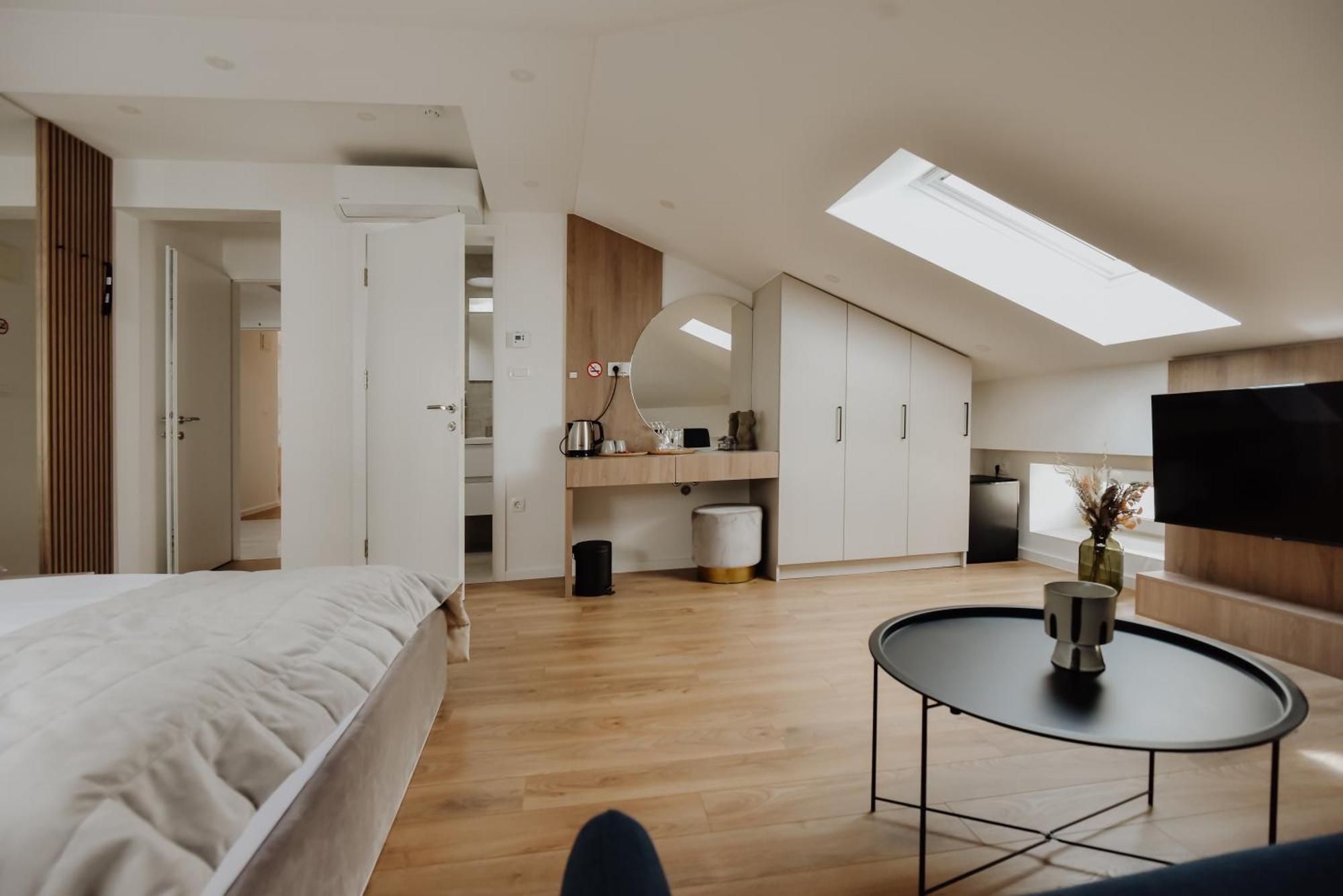 Lux City Apartments & Rooms SJJ Buitenkant foto