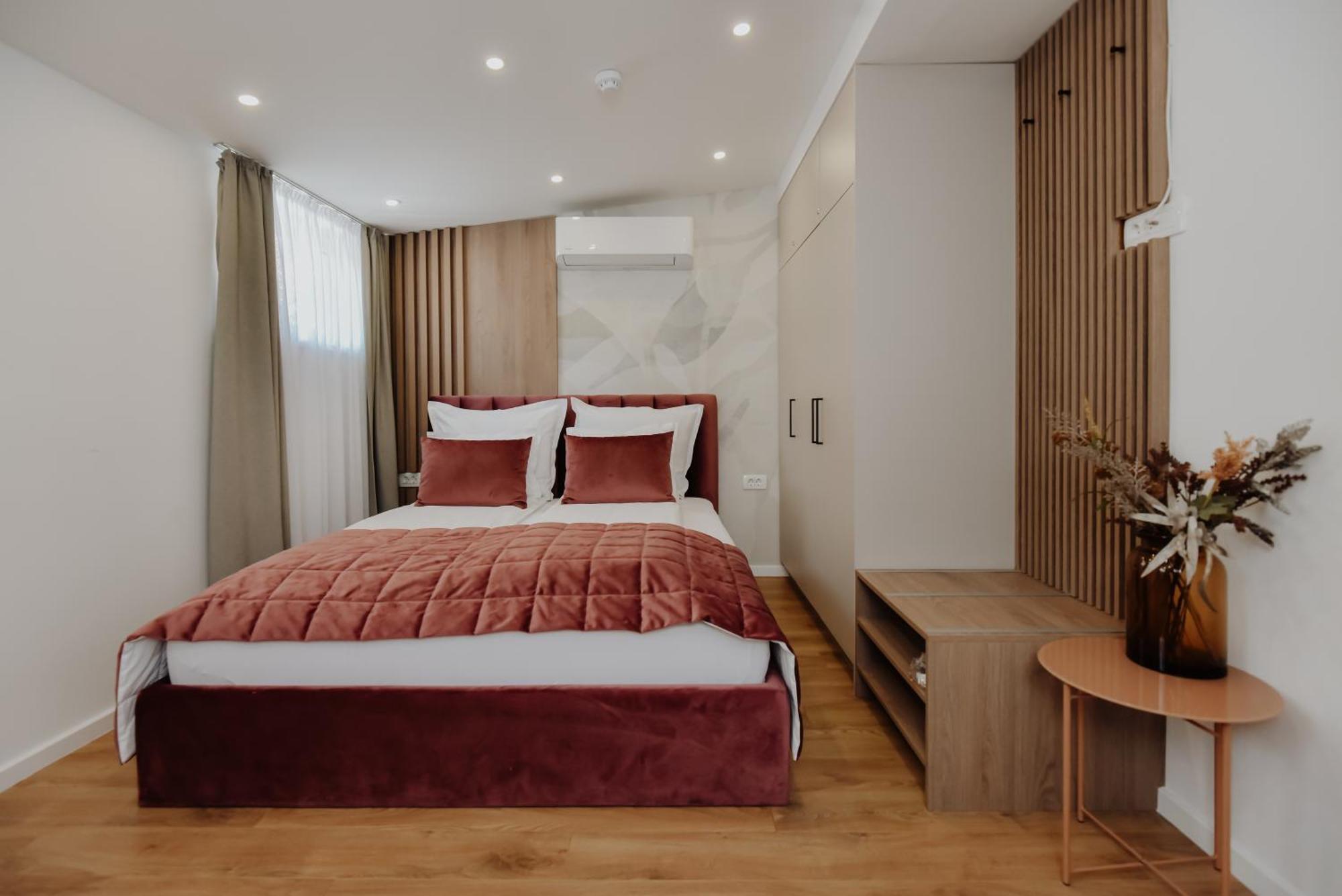 Lux City Apartments & Rooms SJJ Buitenkant foto